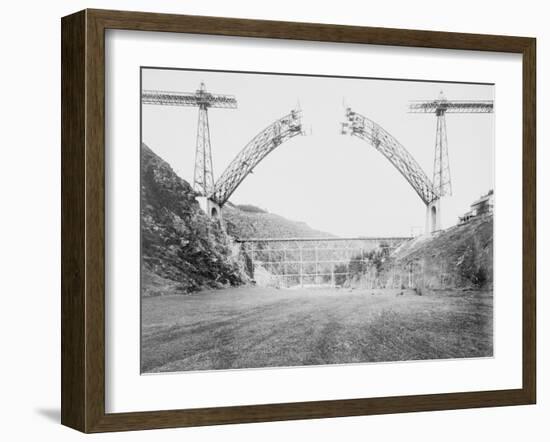 Le viaduc de Garabit en construction-Alphonse Terpereau-Framed Giclee Print