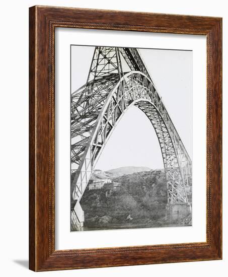 Le viaduc de Garabit, ensemble vue de côté-null-Framed Giclee Print