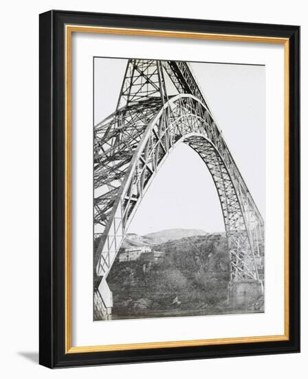 Le viaduc de Garabit, ensemble vue de côté-null-Framed Giclee Print