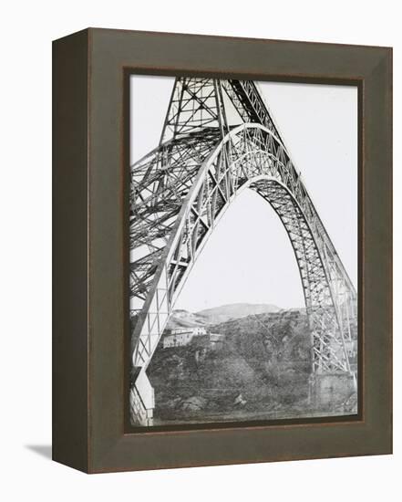 Le viaduc de Garabit, ensemble vue de côté-null-Framed Premier Image Canvas