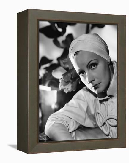 Le Voile des illusions THE PAINTED VEIL by Richard Boleslawski with Greta Garbo, 1934 (b/w photo)-null-Framed Stretched Canvas