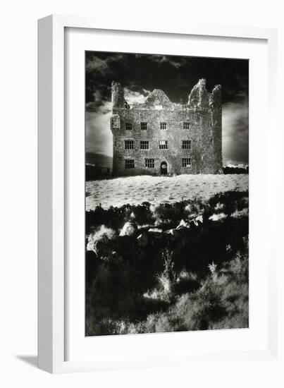 Leamaneagh Castle, County Clare, Ireland-Simon Marsden-Framed Giclee Print