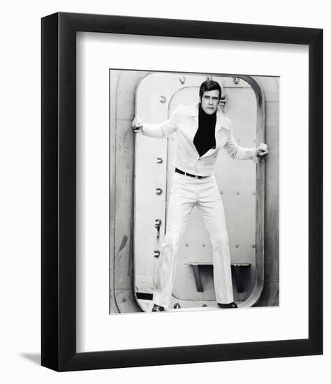 Lee Majors, The Six Million Dollar Man (1974)-null-Framed Photo