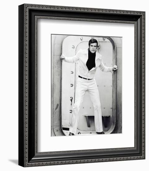 Lee Majors, The Six Million Dollar Man (1974)-null-Framed Photo