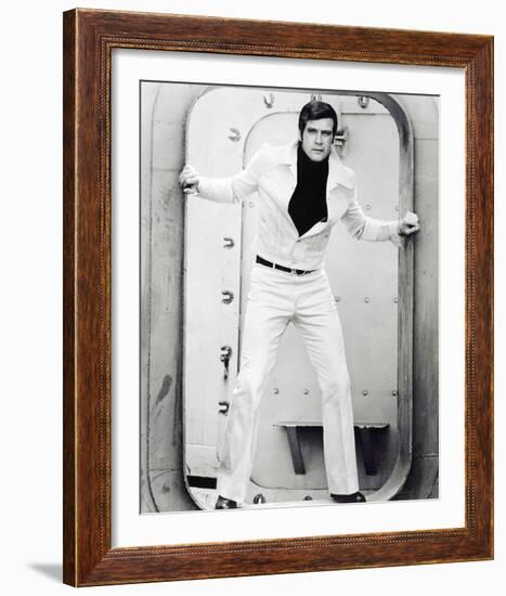 Lee Majors, The Six Million Dollar Man (1974)-null-Framed Photo