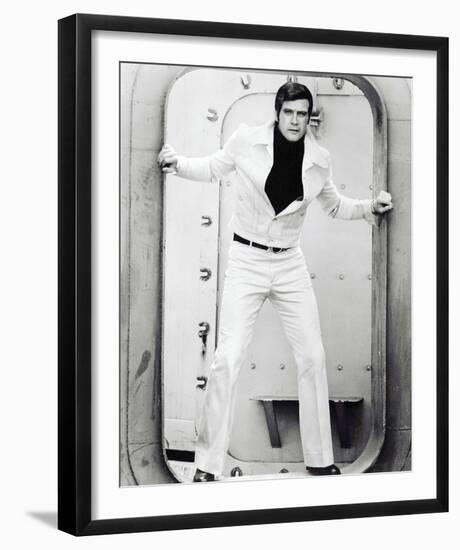 Lee Majors, The Six Million Dollar Man (1974)-null-Framed Photo