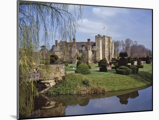 Leeds Castle, Rebuilt in Stone by the Normans around 1120, Kent, England, UK-Nigel Blythe-Mounted Photographic Print