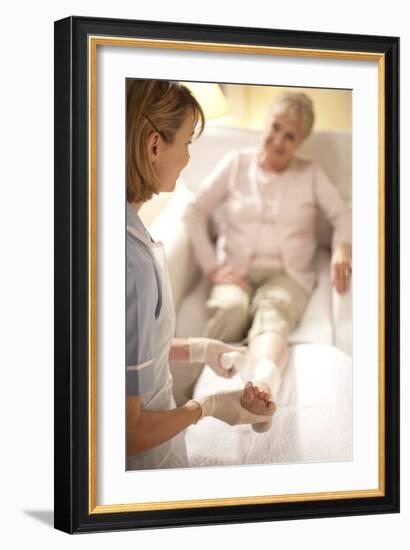 Leg Ulcer Treatment-Science Photo Library-Framed Photographic Print