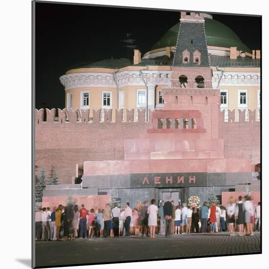 Lenin's Tomb. Artist: Unknown-Unknown-Mounted Photographic Print