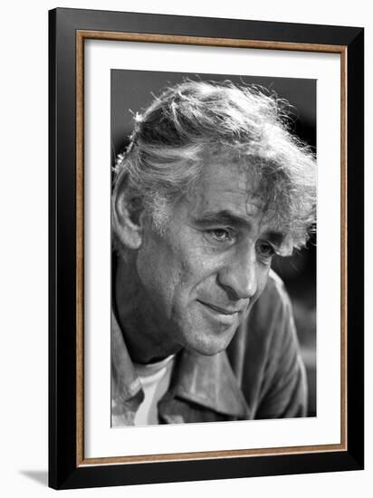 Leonard Bernstein-Marion S. Trikosko-Framed Giclee Print