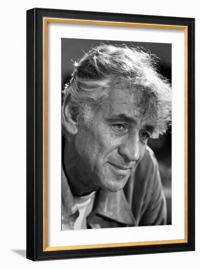 Leonard Bernstein-Marion S. Trikosko-Framed Giclee Print