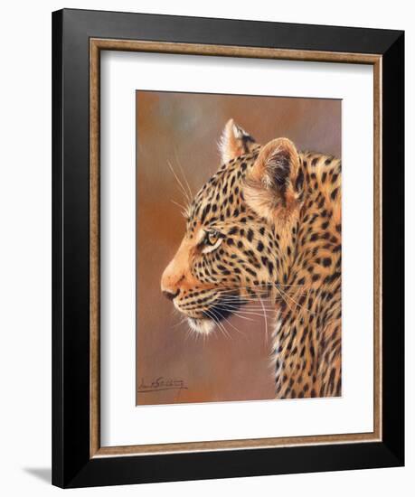 Leopard looking left-David Stribbling-Framed Art Print