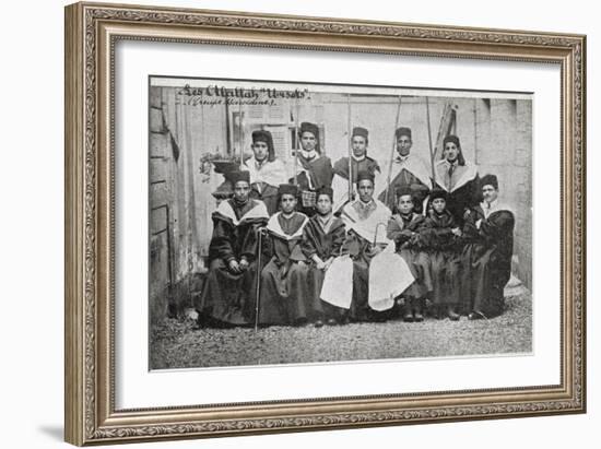 Les Alallah Ursols. (Troupe marocaine)-null-Framed Giclee Print