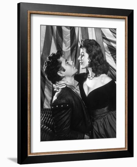 Les Amours by Carmen THE LOVES OF CARMEN by CharlesVidor with Glenn Ford and Rita Hayworth, 1948 (b-null-Framed Photo