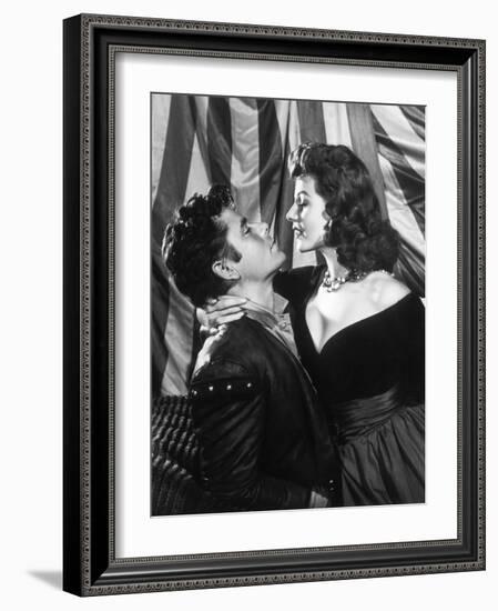 Les Amours by Carmen THE LOVES OF CARMEN by CharlesVidor with Glenn Ford and Rita Hayworth, 1948 (b-null-Framed Photo