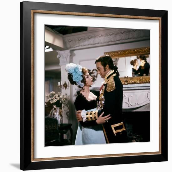 LES AMOURS by LADY HAMILTON, 1968 directed by CHRISTIAN-JAQUE Michele Mercier and Richard Johnson (-null-Framed Photo