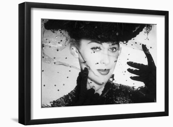 Les Belles De Nuit De Reneclair Avec Martine Carol 1952-null-Framed Photo