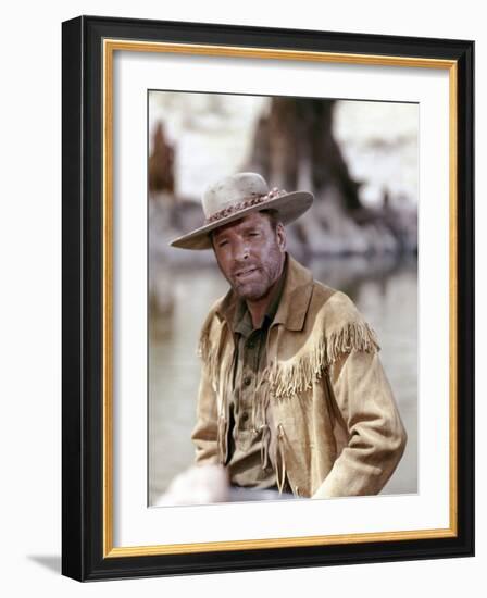 Les chasseurs by scalps ( The Scalphunters ) by Sydney Pollack with Burt Lancaster, 1968 (photo)-null-Framed Photo