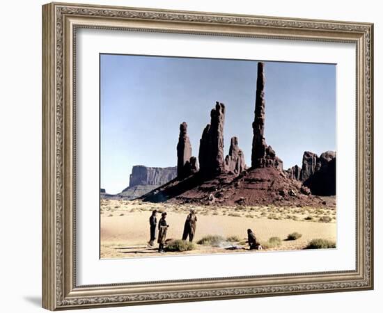 Les Cheyennes CHEYENNE AUTUMN by JohnFord, 1964 (photo)-null-Framed Photo