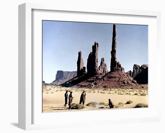 Les Cheyennes CHEYENNE AUTUMN by JohnFord, 1964 (photo)-null-Framed Photo