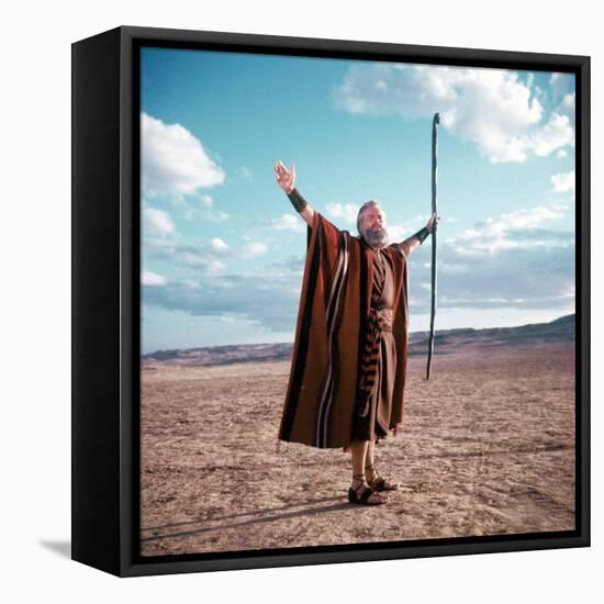 Les Dix Commandements THE TEN COMMANDMENTS by CecilBDeMille with Charlton Heston, 1956 (photo)-null-Framed Stretched Canvas