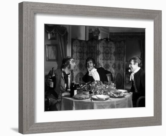 LES ENFANTS DU PARADIS directed by MarcelCarne with Pierre Brasseur, Marcel Herrand and Fabien Lori-null-Framed Photo