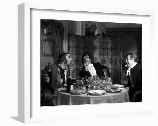 LES ENFANTS DU PARADIS directed by MarcelCarne with Pierre Brasseur, Marcel Herrand and Fabien Lori-null-Framed Photo