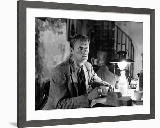 Les Forbans by la nuit Night and the City by Jules Dassin with Richard Widmark, Googie Withers, 195-null-Framed Photo