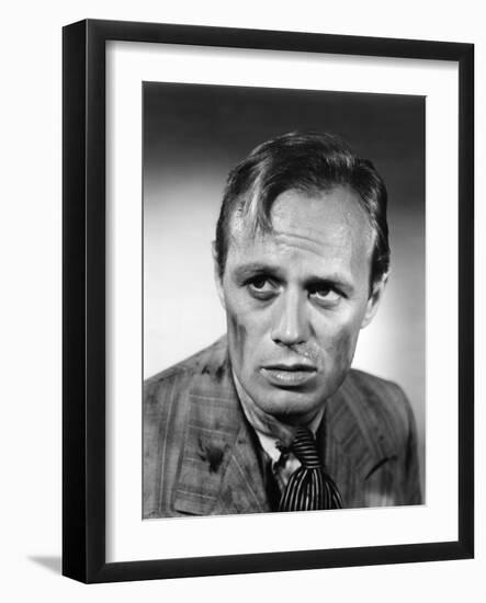 Les Forbans by la nuit Night and the City by JulesDassin with Richard Widmark, 1950 (b/w photo)-null-Framed Photo