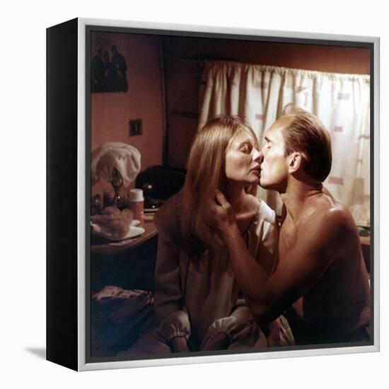 Les Gens by la pluie THE RAIN PEOPLE by Francis Ford Coppola with Shirley Knight and Robert Duvall,-null-Framed Stretched Canvas