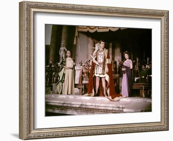 Les Gladiateurs (Demetrius and the Gladiators) by DelmerDaves with Jay Robinson and Susan Hayward,-null-Framed Photo