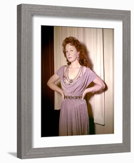 Les Gladiateurs (Demetrius and the Gladiators) by DelmerDaves with Susan Hayward, 1954 (photo)-null-Framed Photo