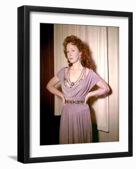Les Gladiateurs (Demetrius and the Gladiators) by DelmerDaves with Susan Hayward, 1954 (photo)-null-Framed Photo