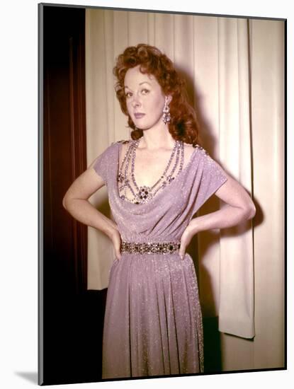 Les Gladiateurs (Demetrius and the Gladiators) by DelmerDaves with Susan Hayward, 1954 (photo)-null-Mounted Photo