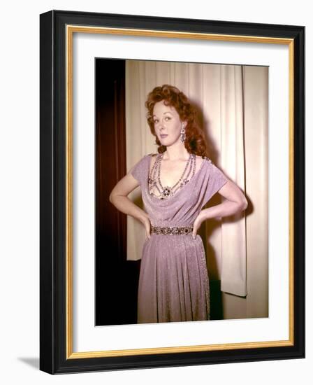 Les Gladiateurs (Demetrius and the Gladiators) by DelmerDaves with Susan Hayward, 1954 (photo)-null-Framed Photo