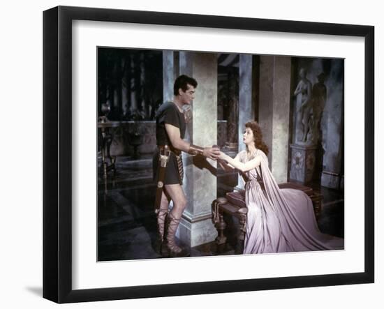 Les Gladiateurs (Demetrius and the Gladiators) by DelmerDaves with Victor Mature and Susan Hayward,-null-Framed Photo