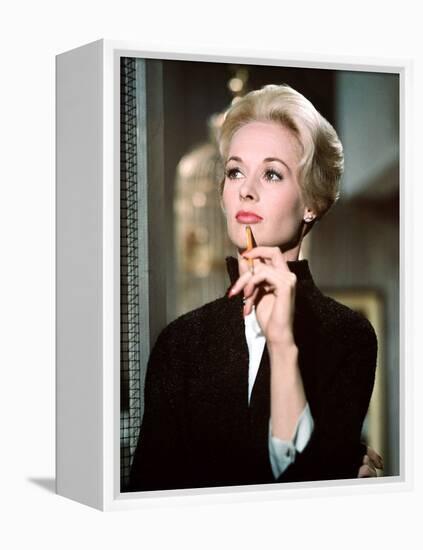 Les Oiseaux THE BIRDS d'Alfred Hitchcock with Tippi Hedren, 1963 (photo)-null-Framed Stretched Canvas