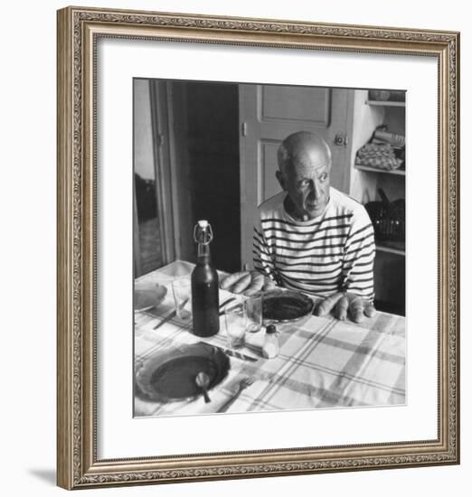 Les Pains de Picasso, c.1952-Robert Doisneau-Framed Art Print