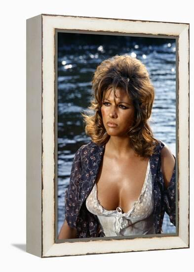 LES PETROLEUSE, 1971 directed by CHRISTIAN-JAQUE Claudia Cardinale (photo)-null-Framed Stretched Canvas