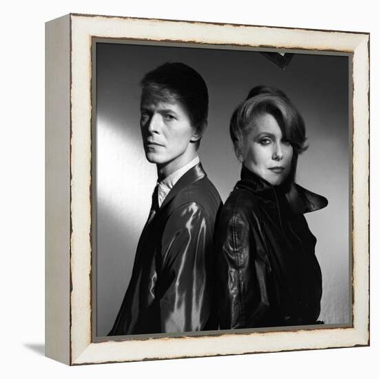 Les predateurs HUNGER by Tony Scott with David Bowie and Catherine Deneuve, 1983 (b/w photo)-null-Framed Stretched Canvas