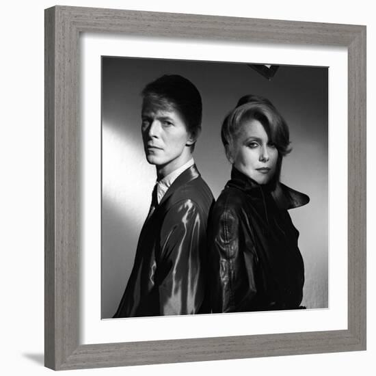 Les predateurs HUNGER by Tony Scott with David Bowie and Catherine Deneuve, 1983 (b/w photo)-null-Framed Photo