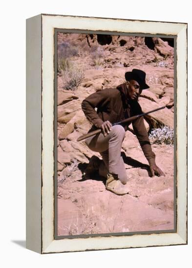 Les Professionnels THE PROFESSIONALS by Richard Brooks with Woody Stroder, 1966 (photo)-null-Framed Stretched Canvas