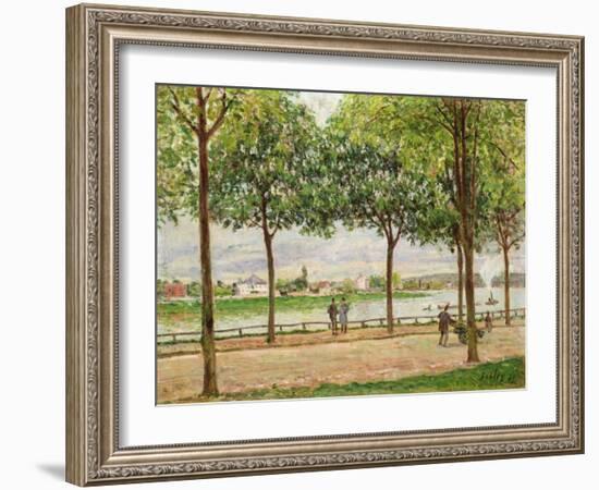 Les Promenade des Marronniers, St Cloud, 1878-Alfred Sisley-Framed Giclee Print