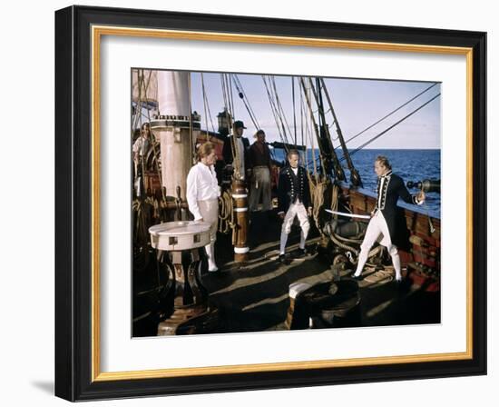 Les revoltes du Bounty MUTINY ON THE BOUNTY by LewisMilestone and CarolReed with Marlon Brando and -null-Framed Photo