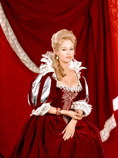 les-trois-mousquetaires-1961-directed-by-bernard-borderie-mylene-demongeot-photo_u-l-q1c15tm0.jpg