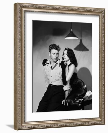 Les tueurs The killers A Man Alone by Robert Siodmak with Burt Lancaster, Ava Gardner, 1946 (d'apre-null-Framed Photo