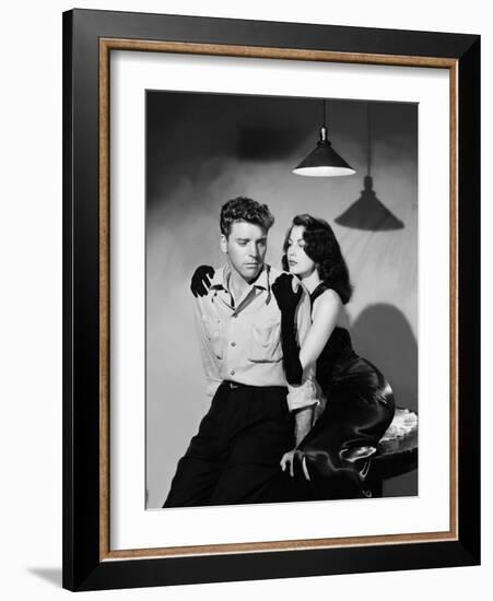 Les tueurs The killers A Man Alone by Robert Siodmak with Burt Lancaster, Ava Gardner, 1946 (d'apre-null-Framed Photo