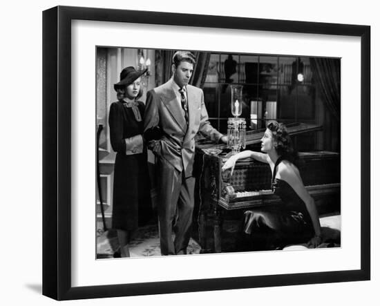 Les tueurs The killers A Man Alone by Robert Siodmak with Virginia Christine, Burt Lancaster, Ava G-null-Framed Photo