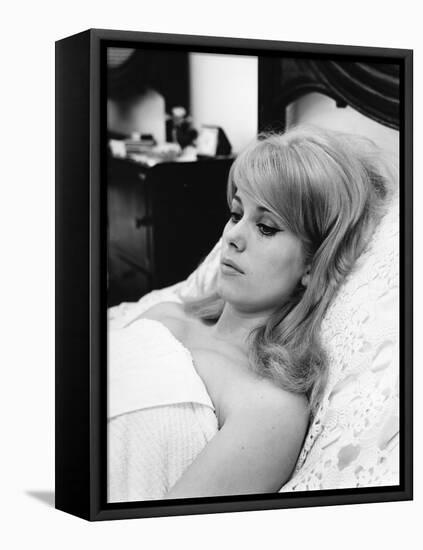 LES VACANCES PORTUGAISES, 1963 directed by PIERRE KAST Catherine Deneuve (b/w photo)-null-Framed Stretched Canvas