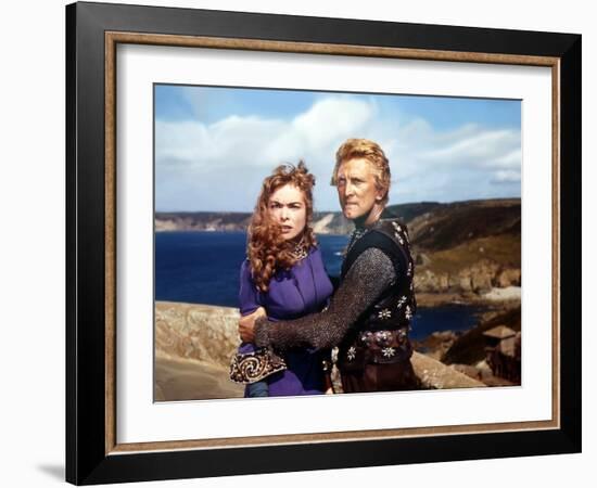 Les Vikings by Richard Fleischer with Kirk Douglas and Janet Leigh en, 1958 (photo)-null-Framed Photo